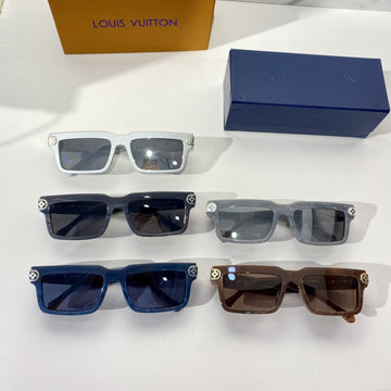 VS - Latest - 5825
