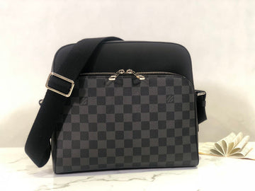 VS - LOV Women Bag - 1189