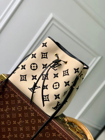 VS - LOV Women Bag - 1643