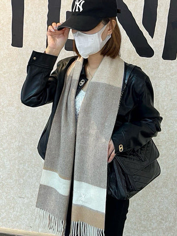 VS - LOV Scarf - 084