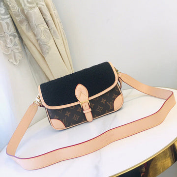 VS - GUKI Women Bags - 1648