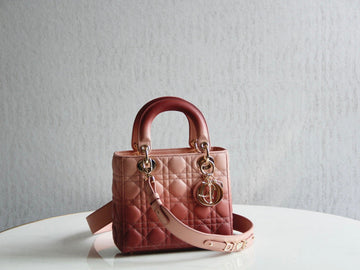VS - Latest - 6467