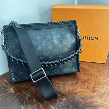 The Swan Crossbody -CS Monogram Eclipse