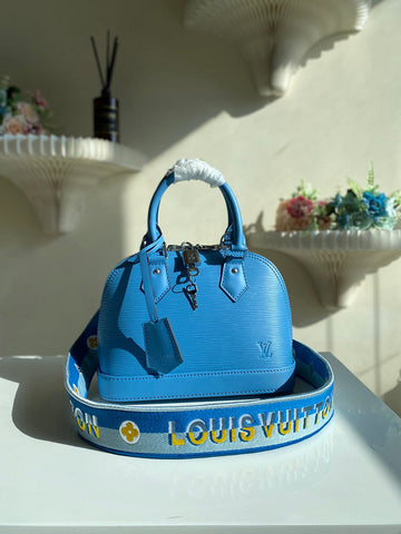 VS - LOV Women Bag - 2527