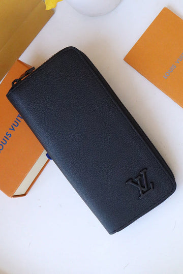 VS - LOV Wallet - 741