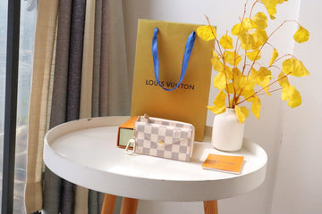 VS - LOV Wallet - 084