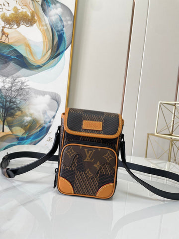 VS - LOV Women Bag - 2848