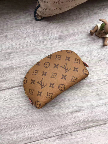LOV2 Bags - Luxurious Bags  1145