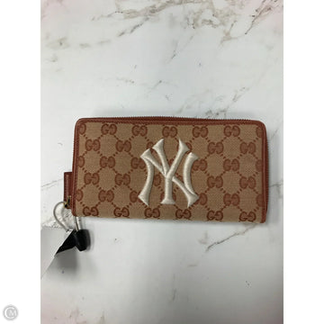 Wallet Luxury Designer By Gucci, Size: Large