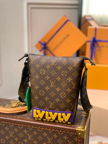 VS - LOV Women Bag - 1517