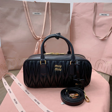 VS - MMU Bags - 006