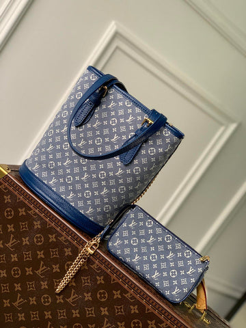 VS - LOV Women Bag - 1819