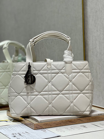 VS Fashion - CNL Bags - 012