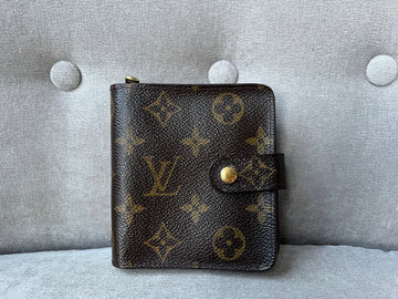 Louis Vuitton Monogram Small Bifold Wallet