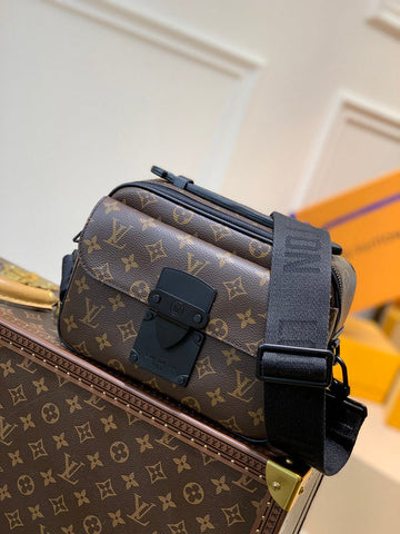 VS - LOV Women Bag - 3071