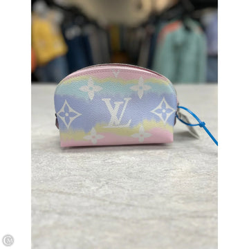 Makeup Bag Luxury Designer By Louis Vuitton, Size: Small