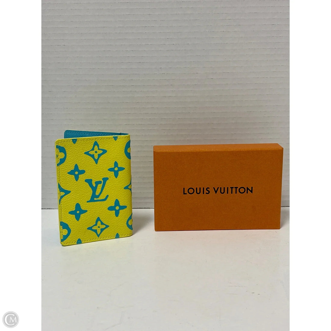 Wallet Luxury Designer By Louis Vuitton, Size: Medium