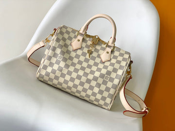 VS - LOV Women Bag - 677