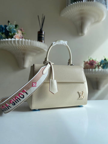 VS - LOV Women Bag - 971