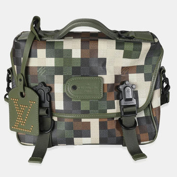 Multicolor Damoflage Canvas Trail Messenger Bag