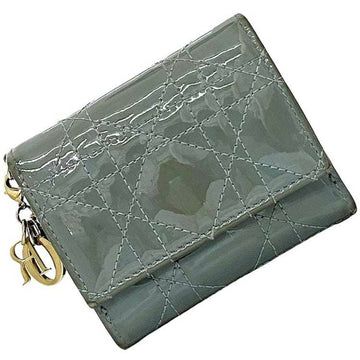 Christian Dior Tri-fold Wallet ec-23021 Grey Lady Cannage Charm Patent Leather 43 MA 1220 Compact Metal Fittings Quilting Women's