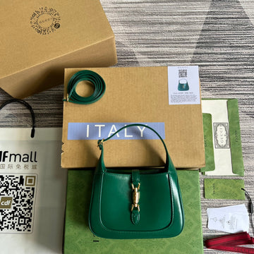 VS JACKIE MINI 19 SHOULDER BAG IN GREEN FOREST CALFSKIN