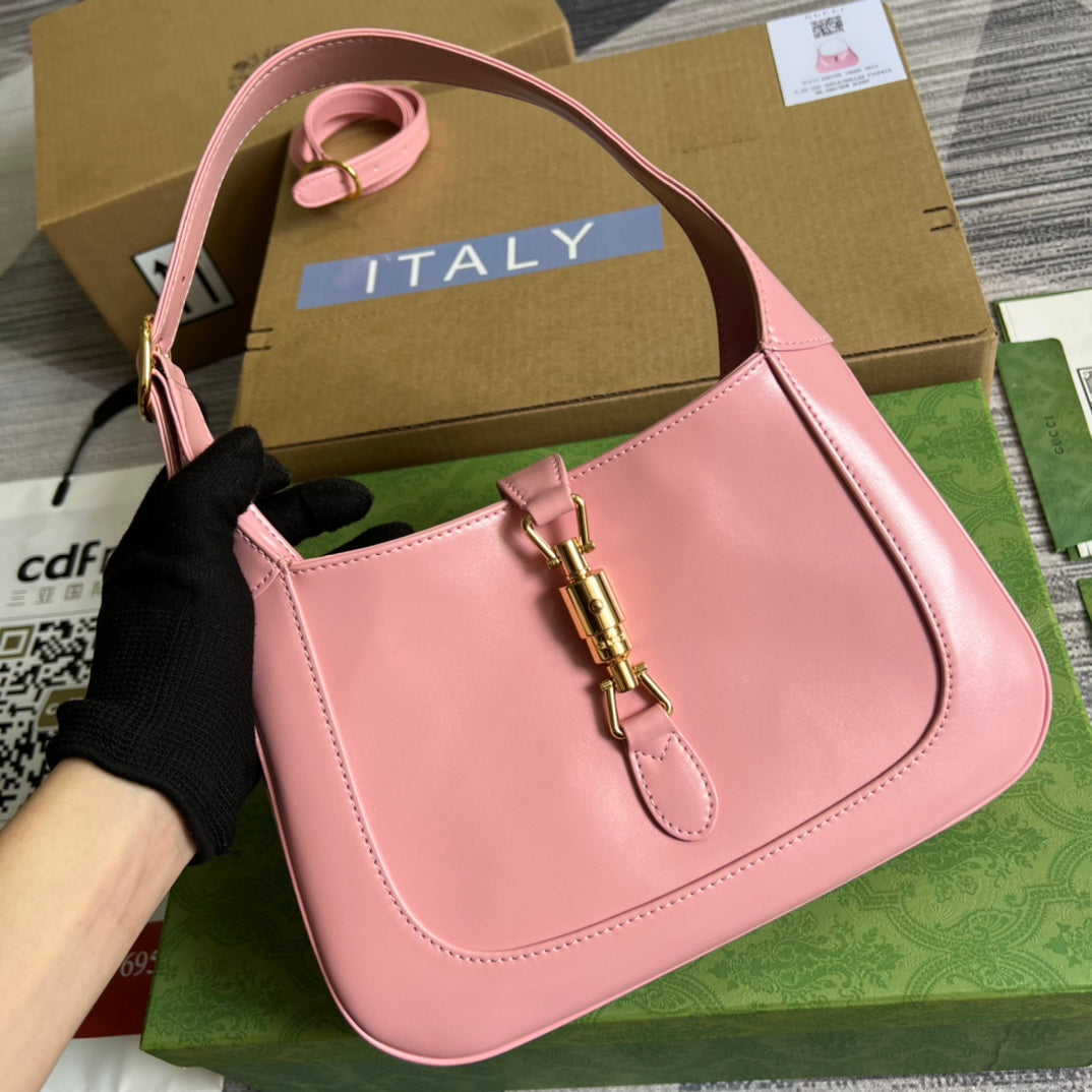 VS JACKIE SMALL 28 SHOULDER BAG IN PINK PASTEL CALFSKIN