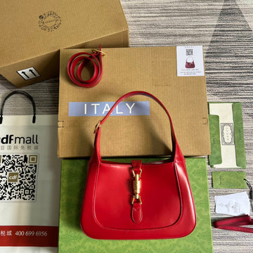 VS JACKIE SMALL 28 SHOULDER BAG IN CHERRY RED CALFSKIN