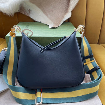 VS ATTACHE 23 SMALL SHOULDER BAG BLACK CALFSKIN