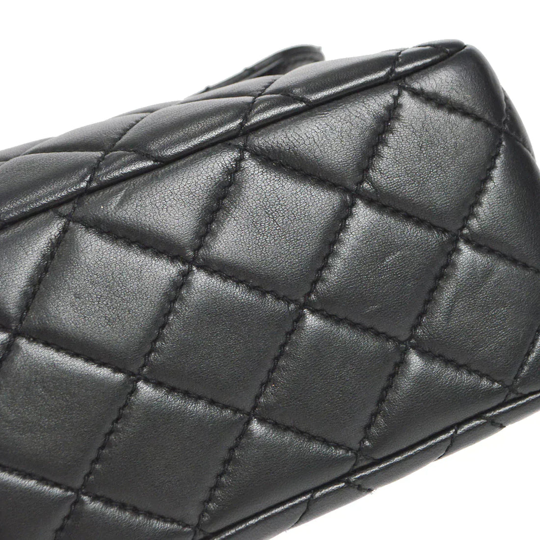 CHANEL 1996-1997 Classic Flap Jumbo