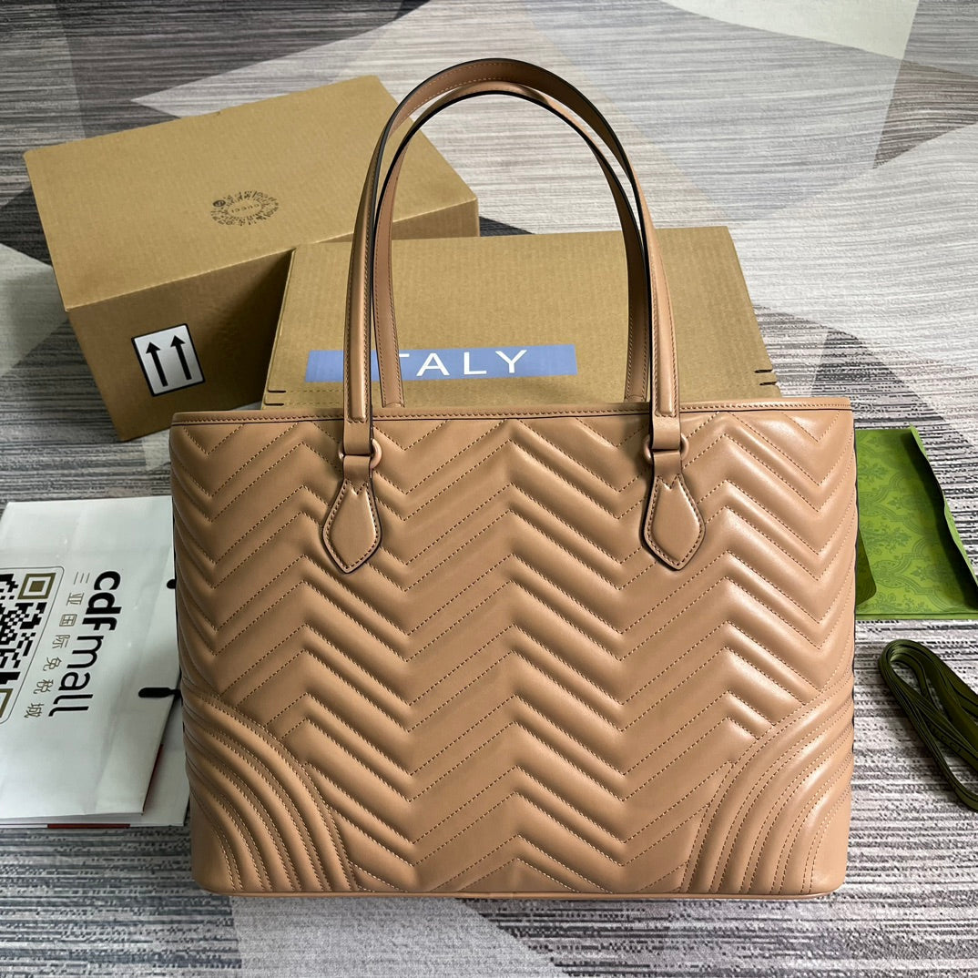 VS MARMONT LARGE 38 TOTE IN BEIGE CAMEL CALFSKIN