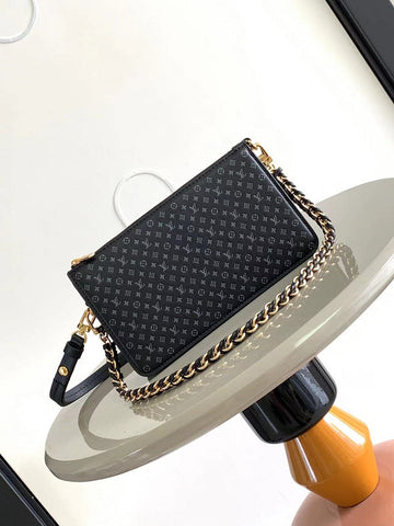 VS - LOV Women Bag - 1937