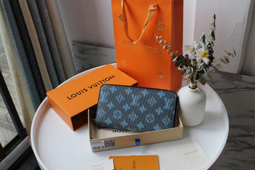 VS - LOV Wallet - 263