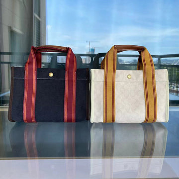 VS - CAH Bags - 664
