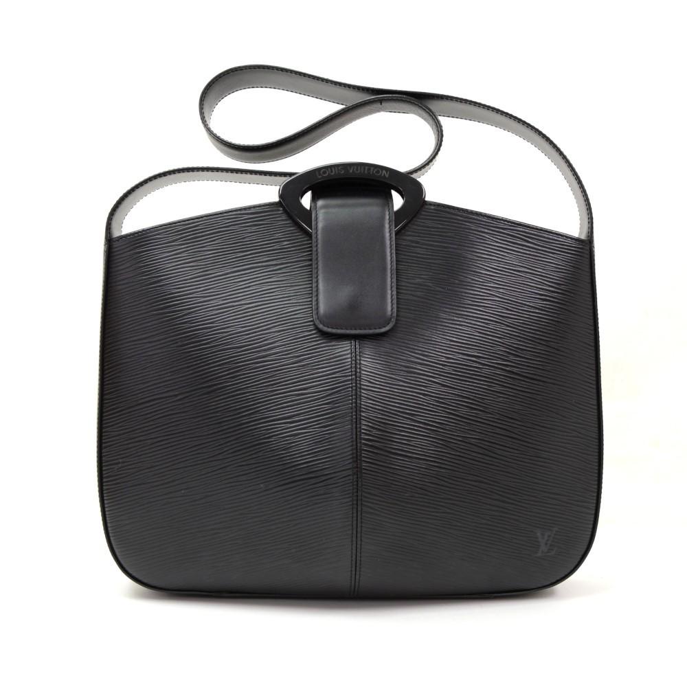 Louis Vuitto Reverie Shoulder Bag