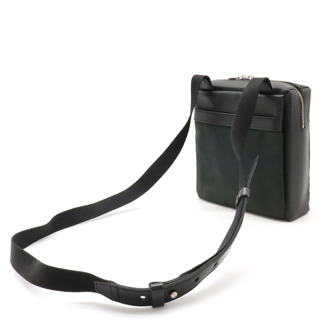 Louis Vuitton Taiga Sayan Canvas/Calf Leather Shoulder Bag M30902 in Good Condition
