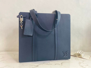 VS - LOV Women Bag - 1057