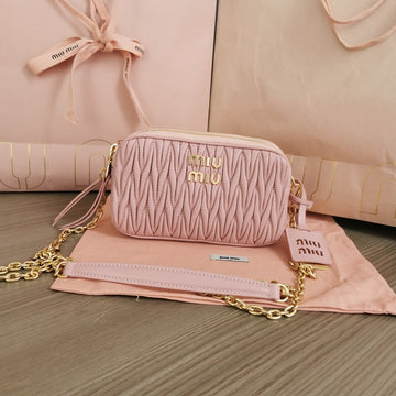VS - MMU Bags - 001
