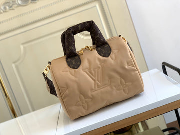 VS - LOV Women Bag - 2941