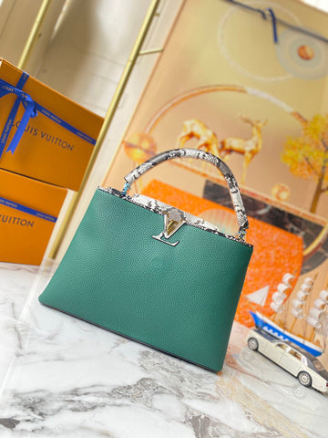 VS - GUKI Women Bags - 1824