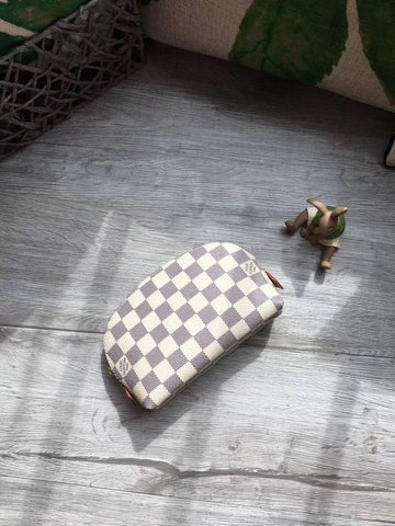 LOV2 Bags - Luxurious Bags  1151