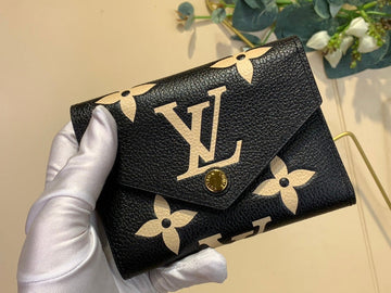 VS - LOV Wallets - 544