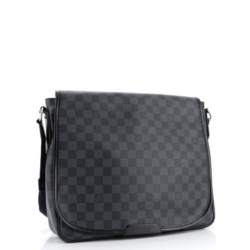 Louis Vuitton Daniel Messenger Bag Damier Graphite MM