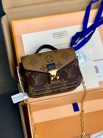 VS - LOV Wallets - 317