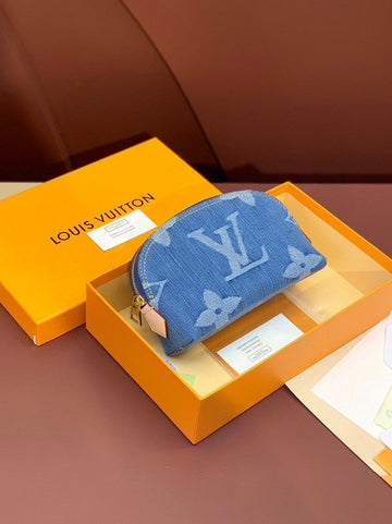 VS - LOV Wallets - 009