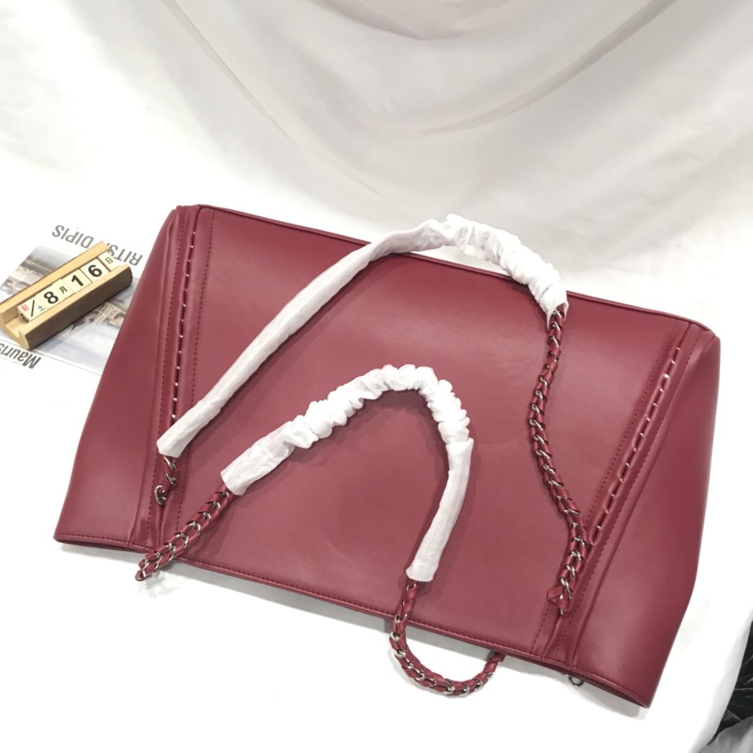 Designer bags by Chanel 211