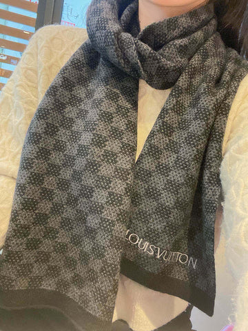 VS - LOV Scarf - 215