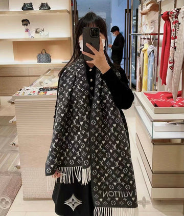 VS - LOV Scarf - 005