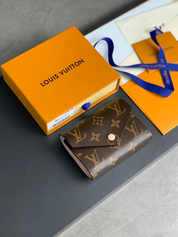 VS - LOV Wallets - 276