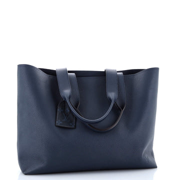 Louis Vuitton Cabas Voyage NM Taurillon Leather